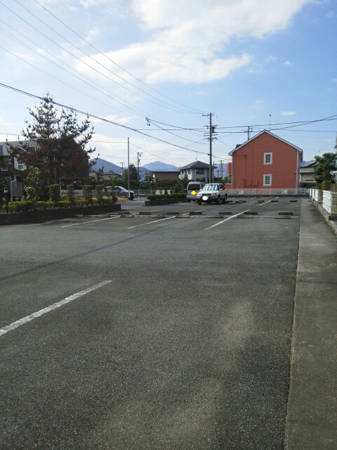 14/20 駐車場