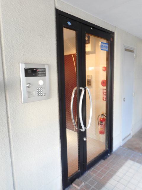 14/23 エントランス