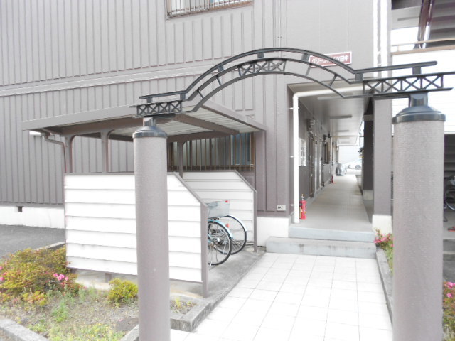 14/20 エントランス