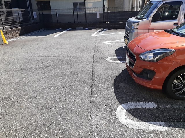 14/20 駐車場