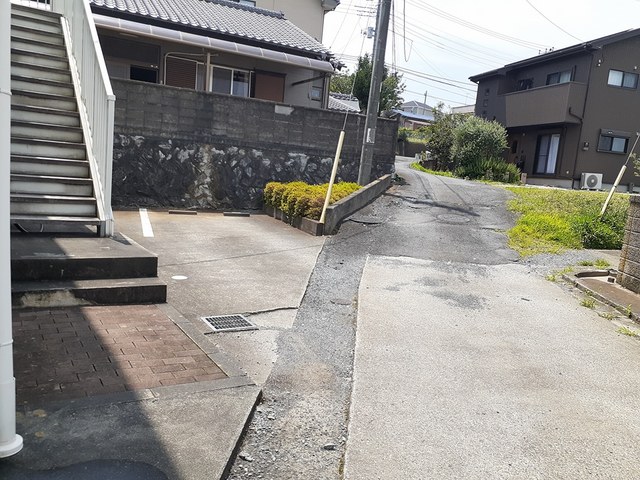 16/22 駐車場