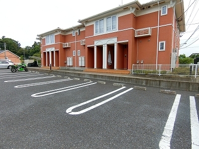 14/23 駐車場
