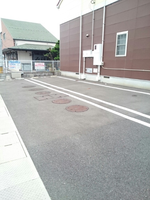 14/20 駐車場