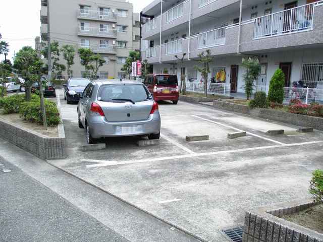 2/8 駐車場