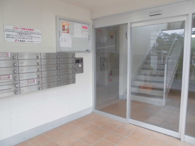 14/20 エントランス