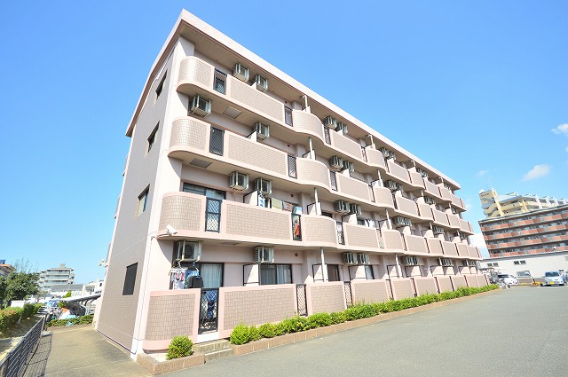 エスポワ－ル粕屋の外観