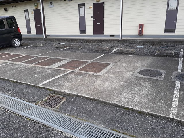 14/20 駐車場