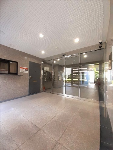 14/22 エントランス