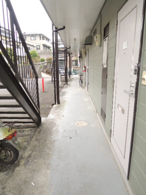 13/19 エントランス