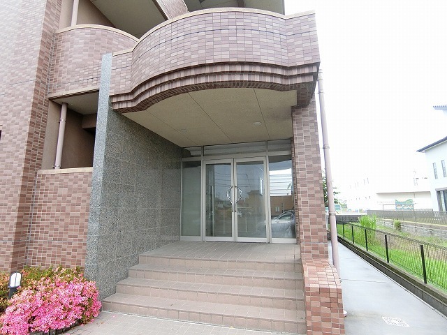 13/20 エントランス