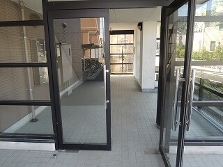 13/20 エントランス