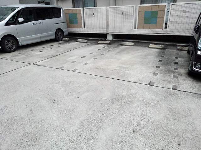 14/22 駐車場