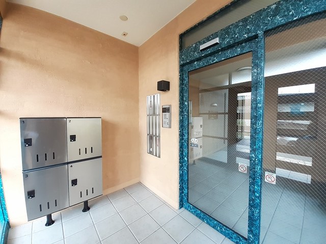 14/20 エントランス