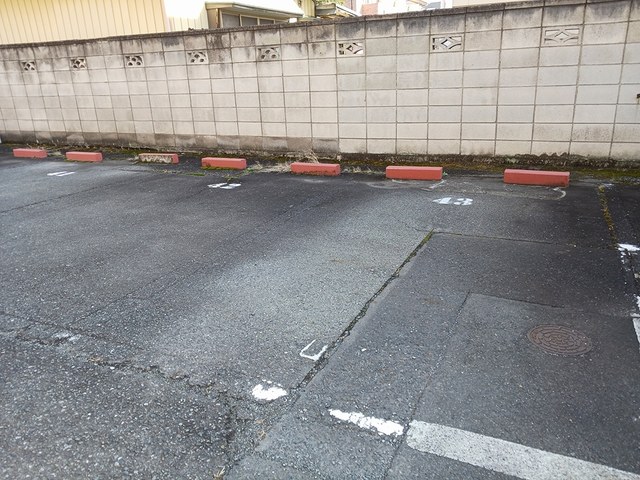 14/20 駐車場