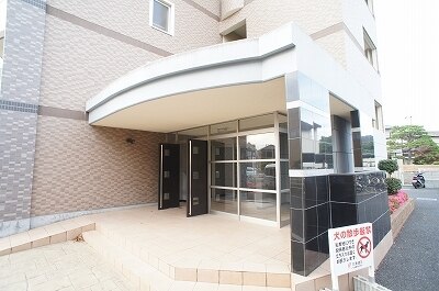 14/22 エントランス