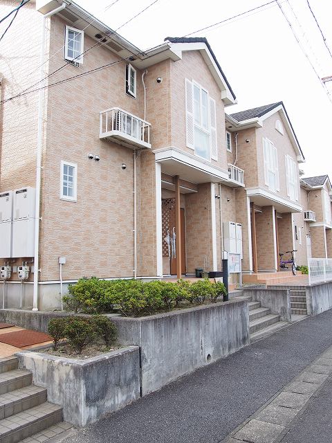 14/20 エントランス