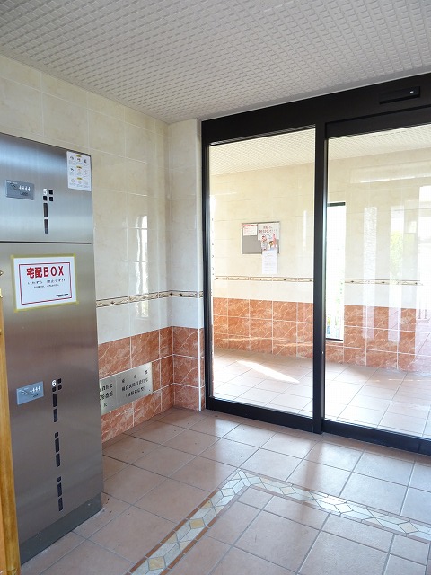 14/20 エントランス