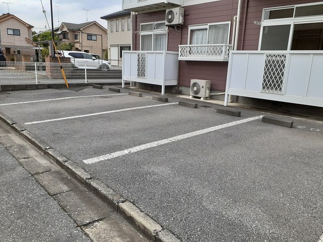 14/22 駐車場