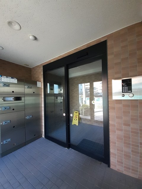 14/22 エントランス