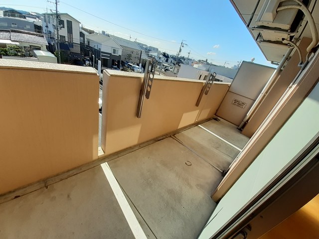 13/20 バルコニー