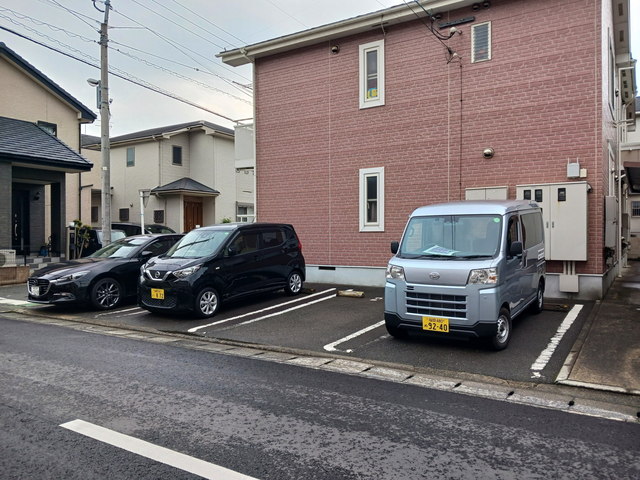 17/23 駐車場