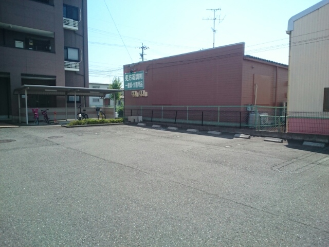 14/20 駐車場