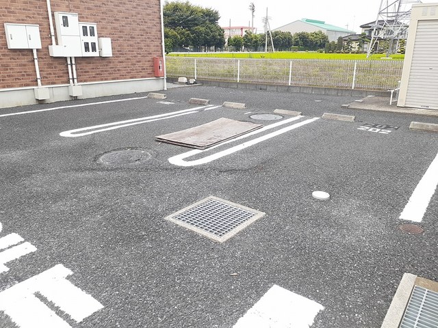 26/30 駐車場