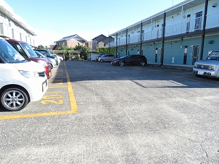 18/29 駐車場
