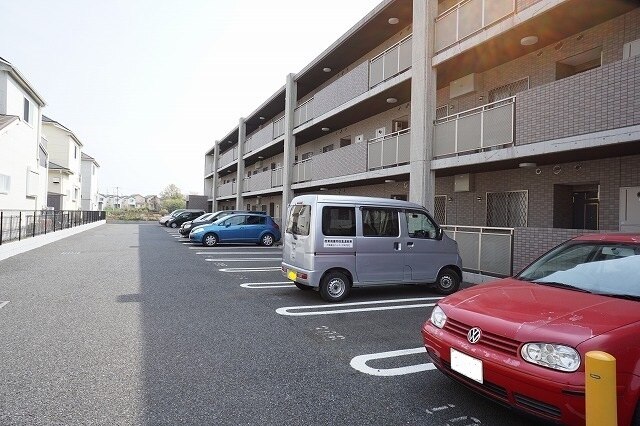 14/20 駐車場