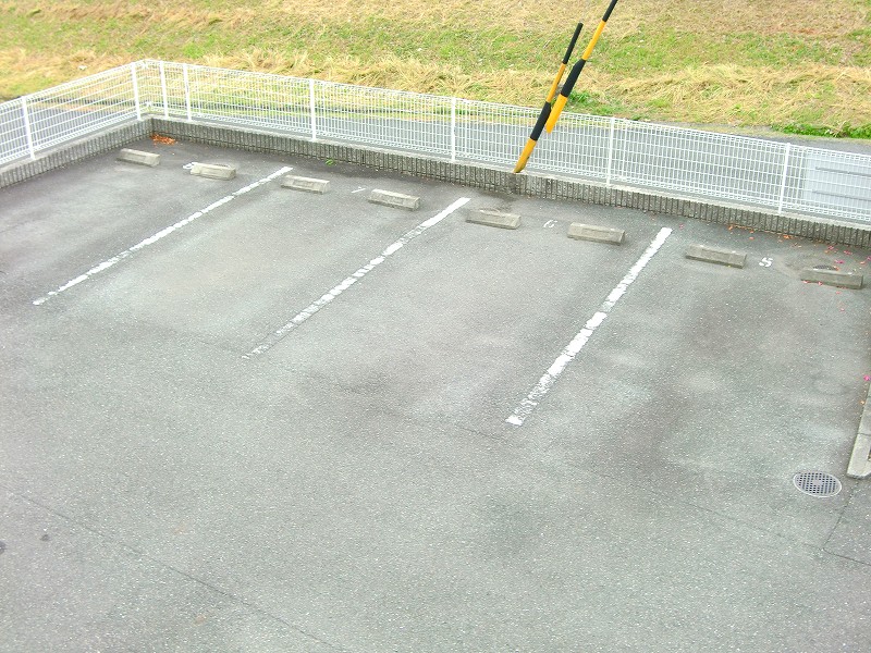 2/8 駐車場