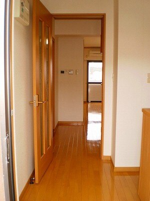 5/18 玄関