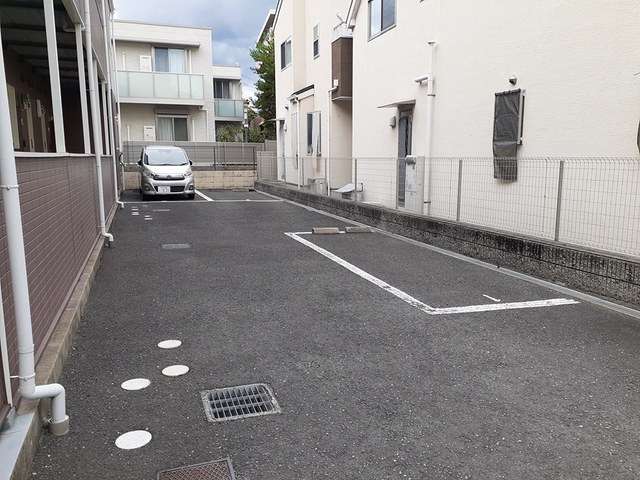 14/20 駐車場