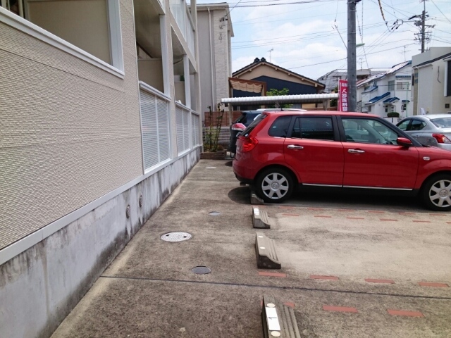 14/18 駐車場