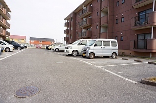 14/20 駐車場