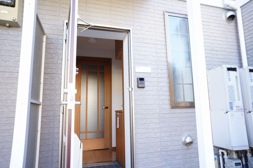 14/22 エントランス