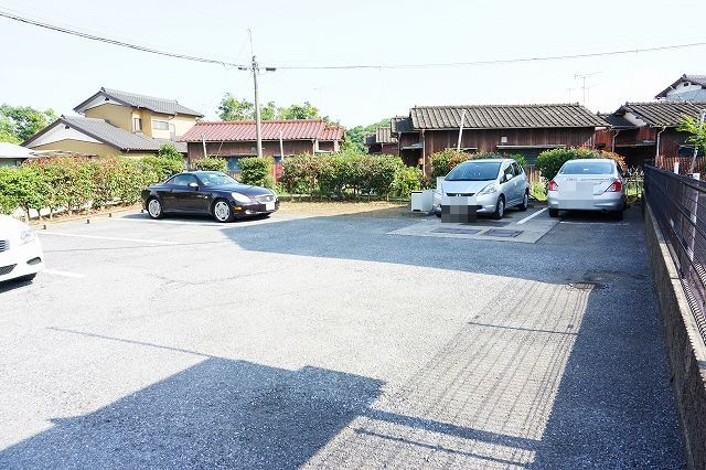 14/20 駐車場