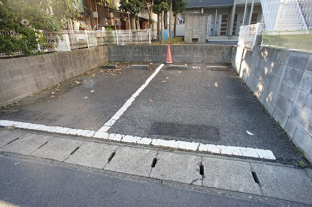 14/22 駐車場