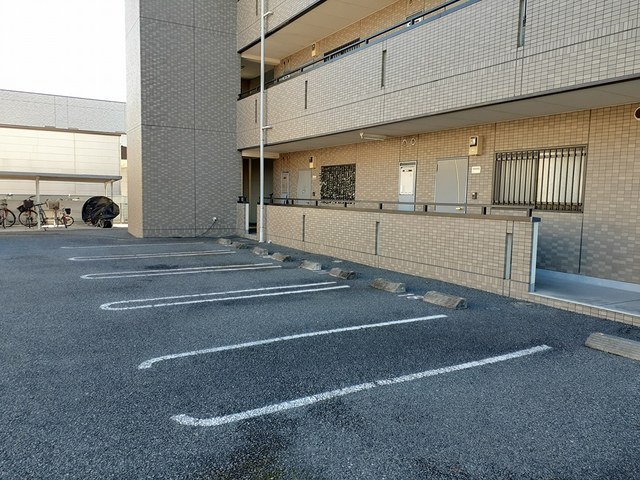2/8 駐車場