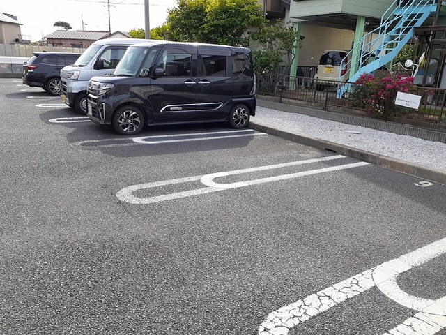 14/20 駐車場