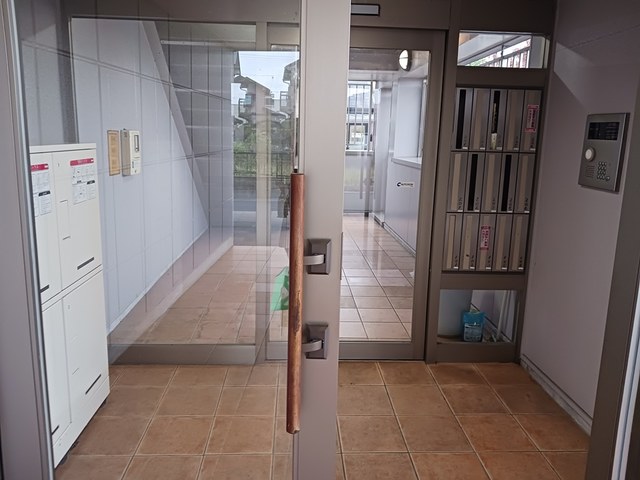 13/20 エントランス