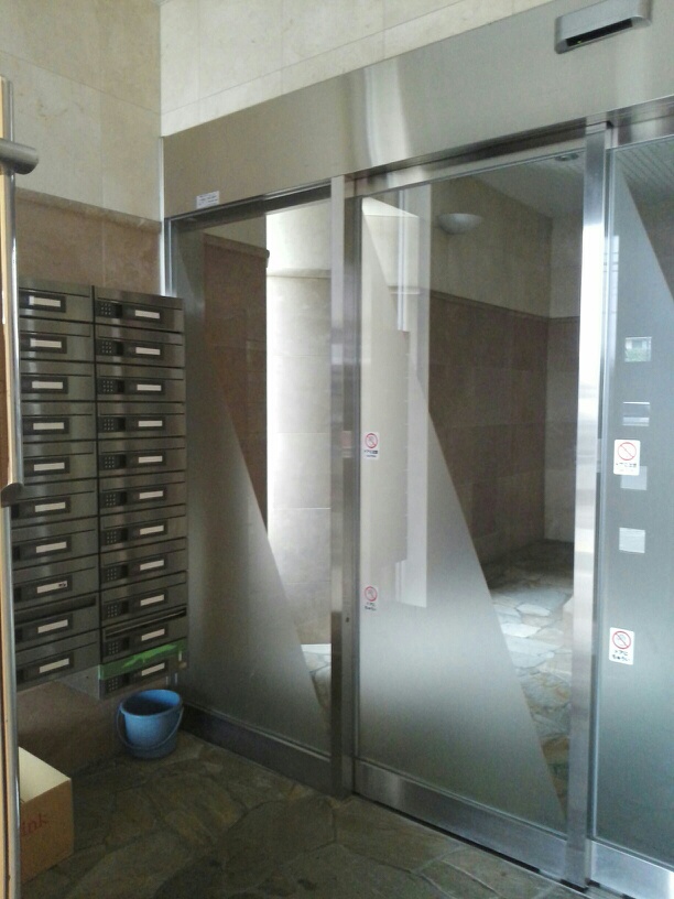 14/22 エントランス