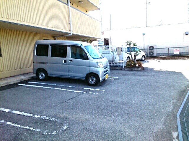 14/20 駐車場