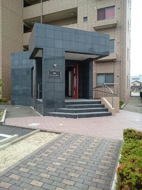 14/20 エントランス