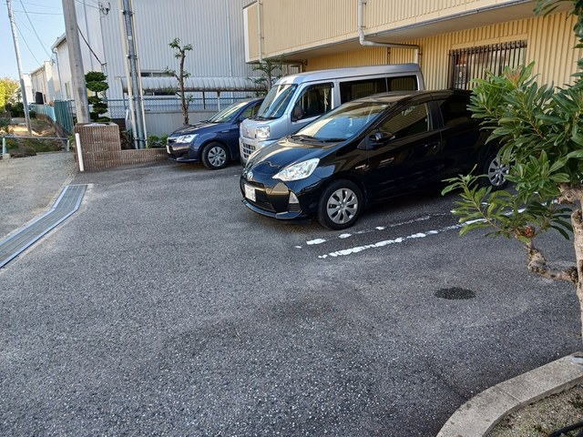 14/20 駐車場