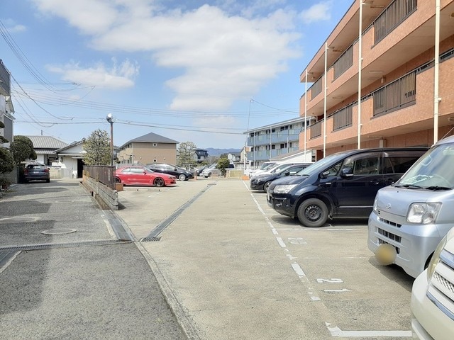14/20 駐車場
