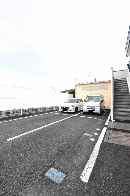 14/20 駐車場