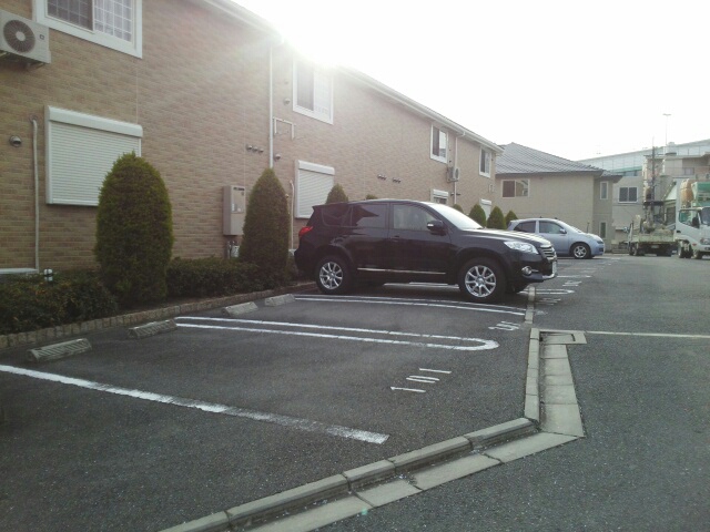 21/27 駐車場