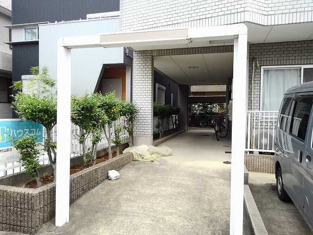 14/25 エントランス