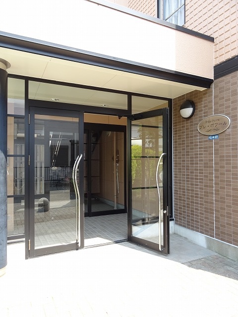 14/21 エントランス