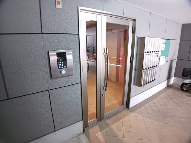 14/22 エントランス